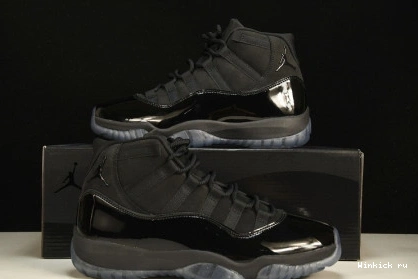 - JORDAN CAP RETRO GOWN AND 11 1210